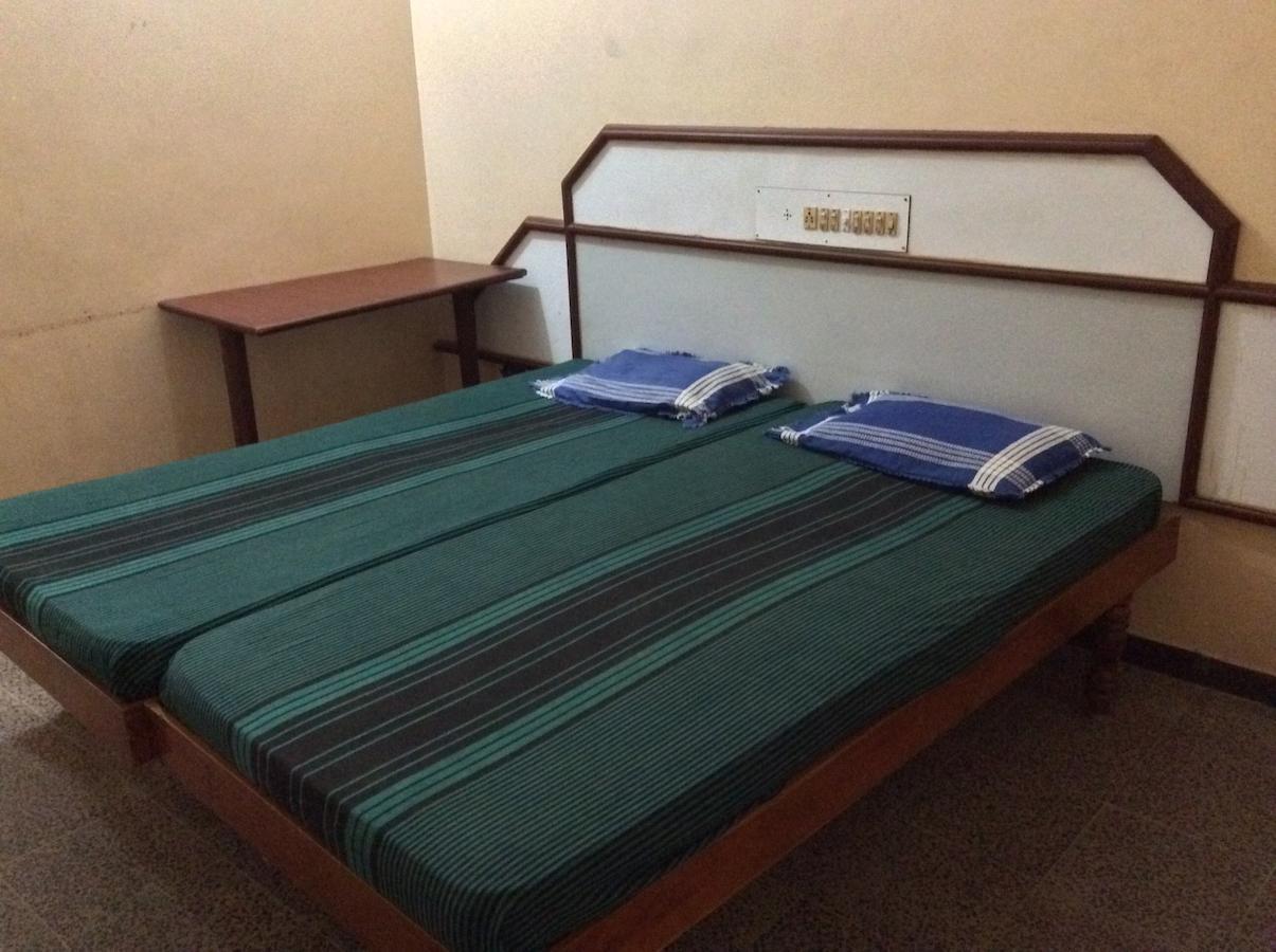 Dharapuram Sakthi Lodge المظهر الخارجي الصورة